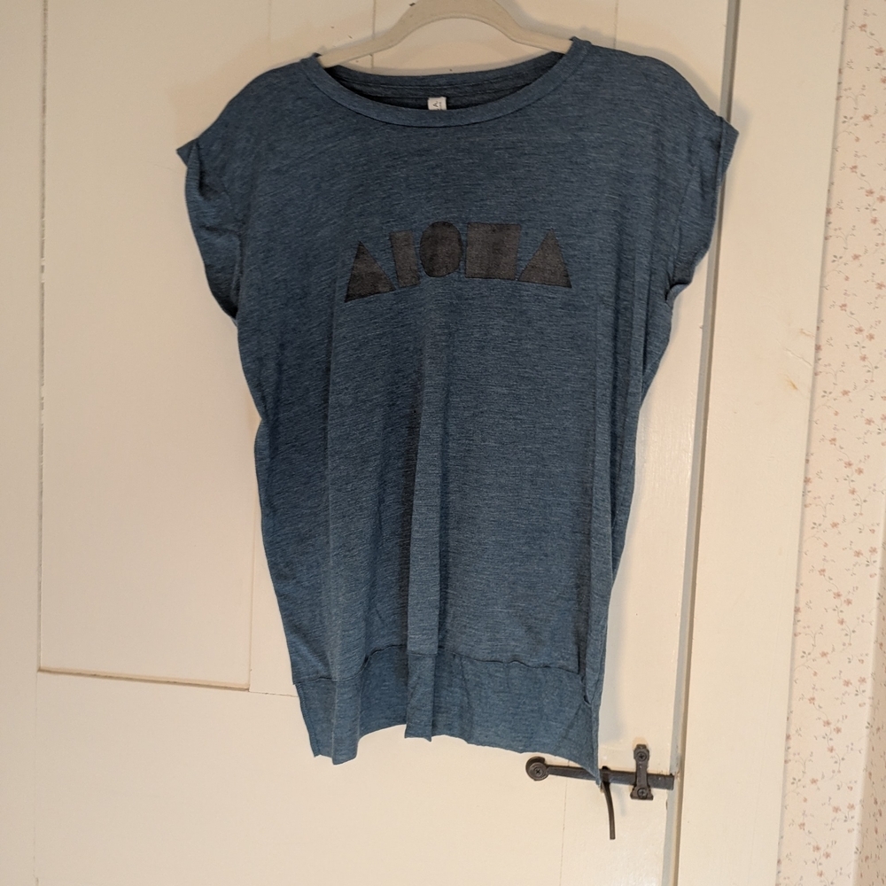 Bella-Canvas Aloha Women's Blue M T Shirt Top Short Sleeve Casual Sports Summer